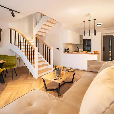 Domki Caloroczne Z Wyzywieniem W Kompleksie Amber Park Spa Holiday home *