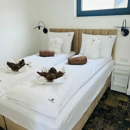 Domki Caloroczne Z Wyzywieniem W Kompleksie Amber Park Spa Niechorze
