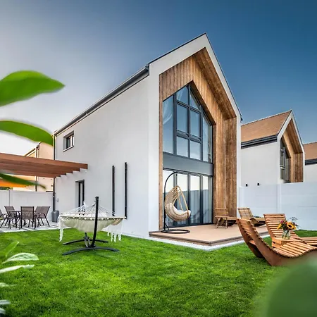 Domki Caloroczne Z Wyzywieniem W Kompleksie Amber Park Spa