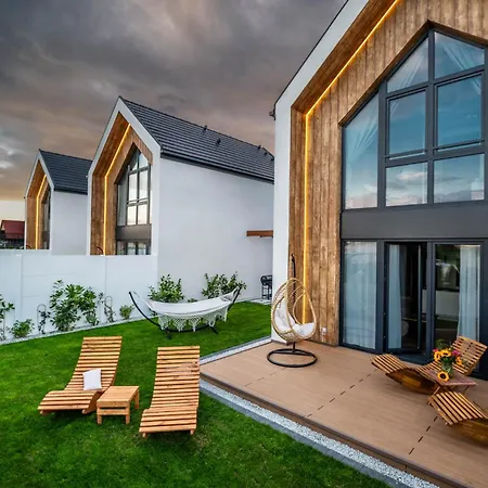 Holiday home Domki Caloroczne Z Wyzywieniem W Kompleksie Amber Park Spa Niechorze